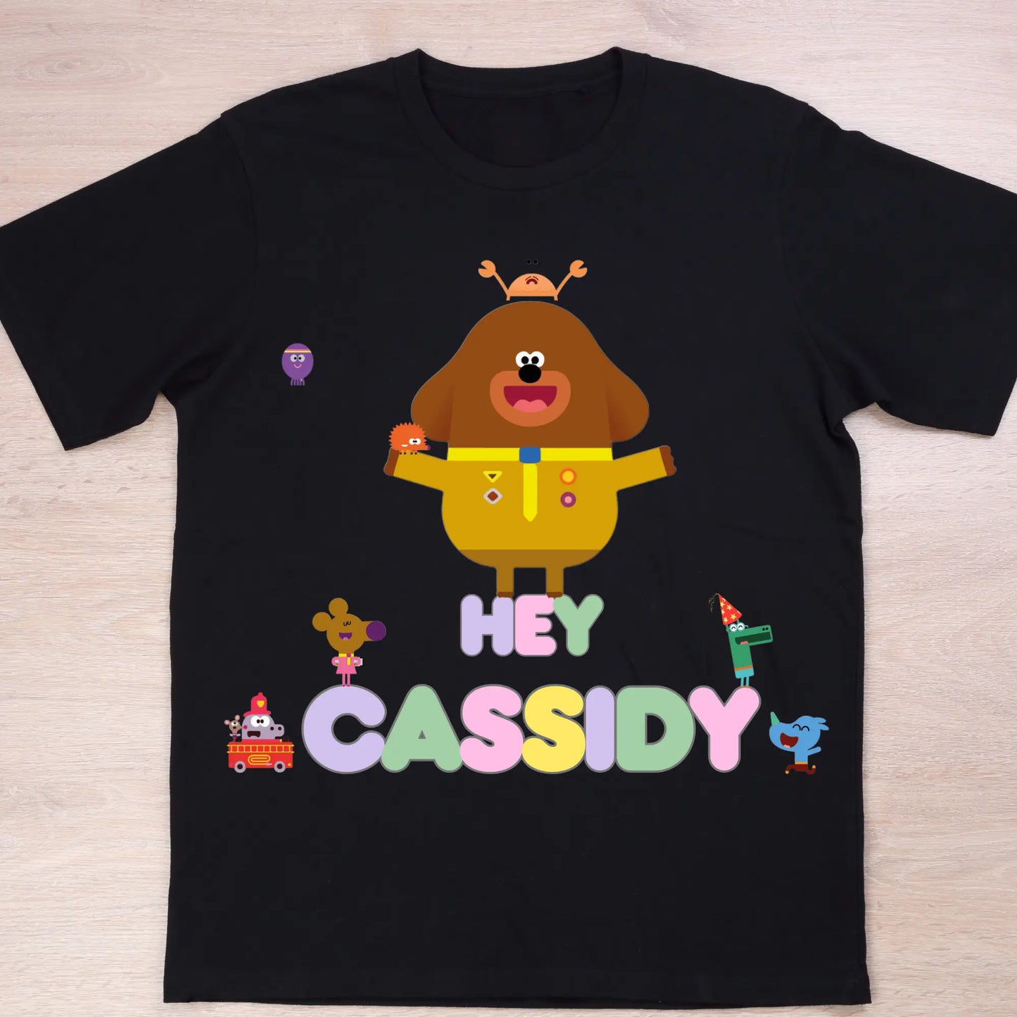 Hey Duggee personalised t-shirt, girls personalised hey duggee white t-shirt for everyday use, girls custom t-shirt, hey duggee birthday, custom hey duggee with name