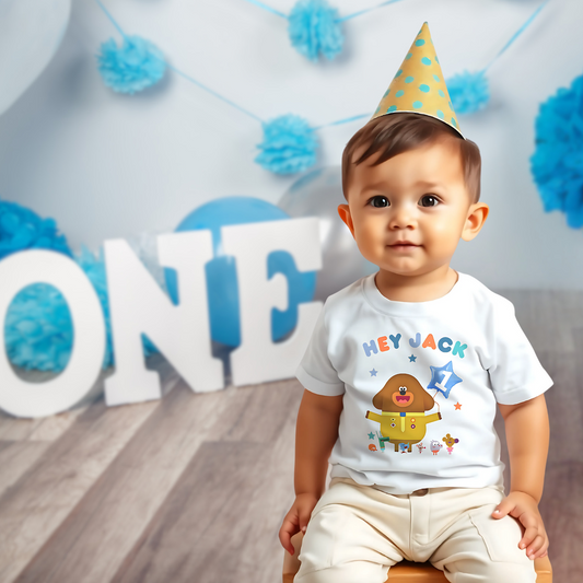 Boys Personalised Hey Duggee  Birthday T-shirt  - any name and age