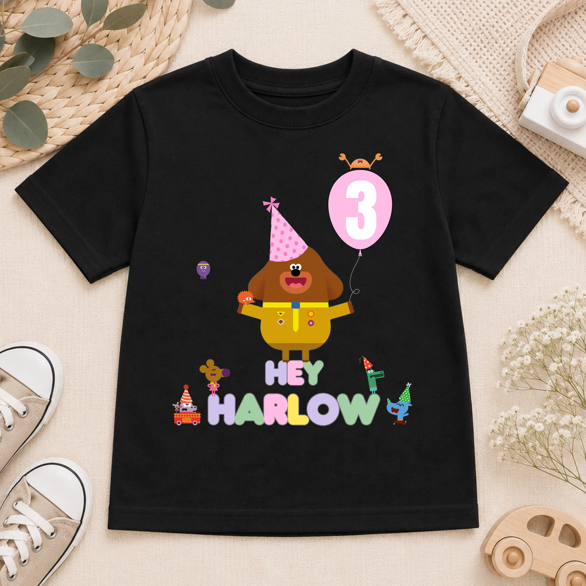 Girls Personalised Hey Duggee Birthday T-shirt  - any name and age AishaBaileyDesigns