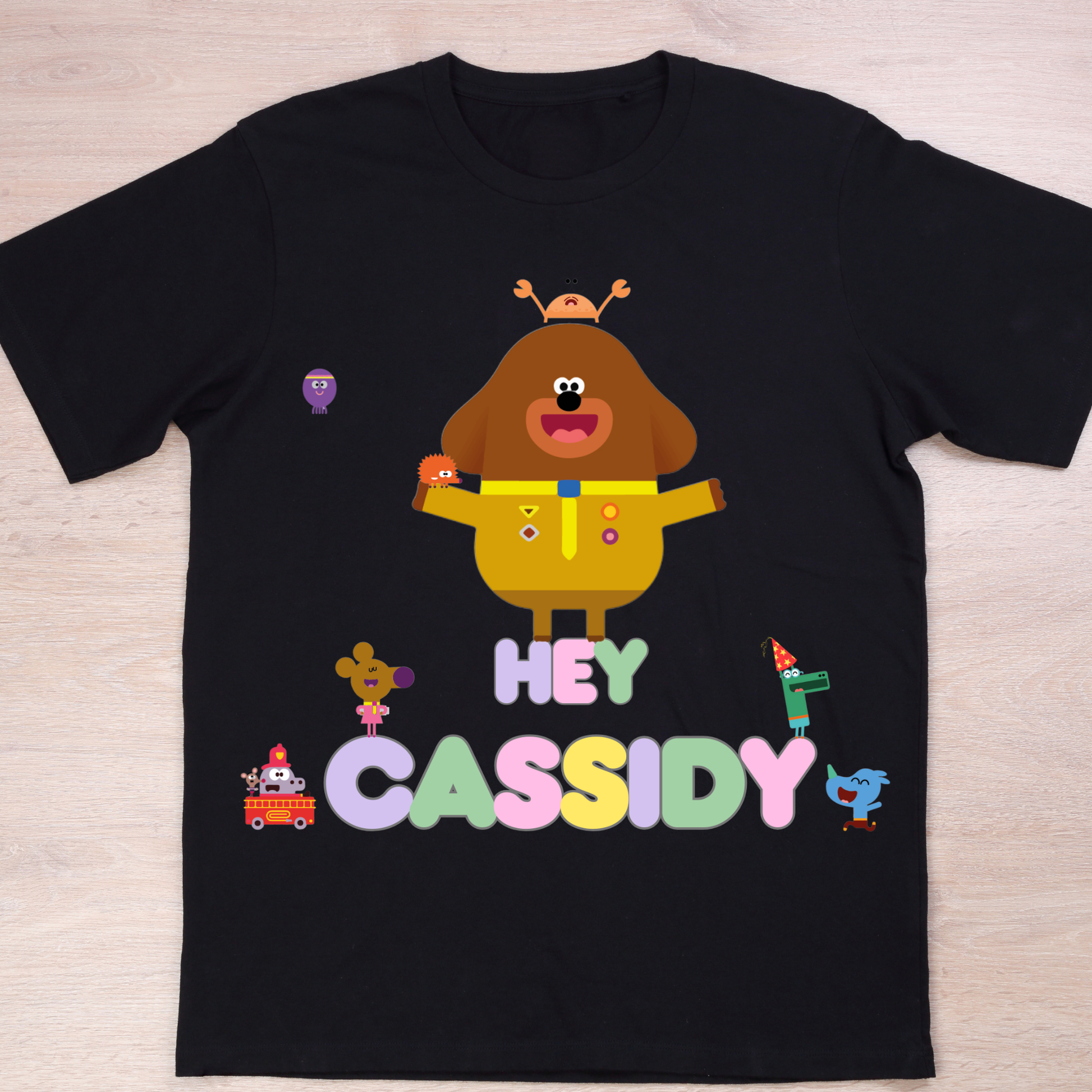 Hey Duggee personalised t-shirt, girls personalised hey duggee white t-shirt for everyday use, girls custom t-shirt, hey duggee birthday, custom hey duggee with name