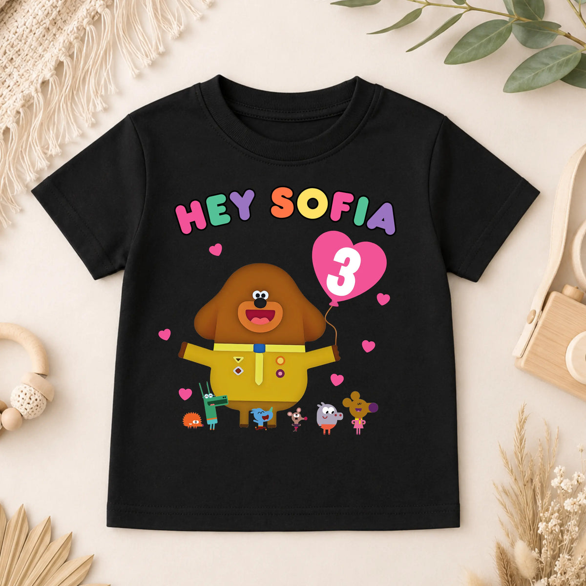 Girls Personalised Hey Duggee and the Squirrels Birthday T-shirt  - any name and age AishaBaileyDesigns